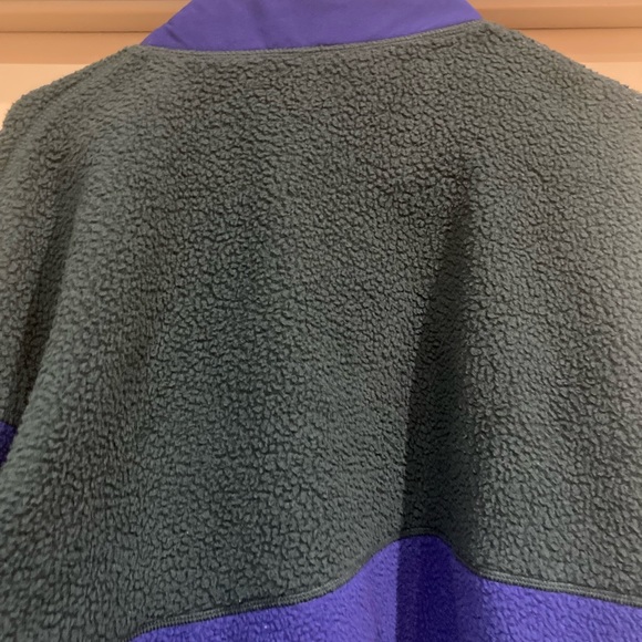 The North Face Women’s Button-Up - Picture 4 of 6